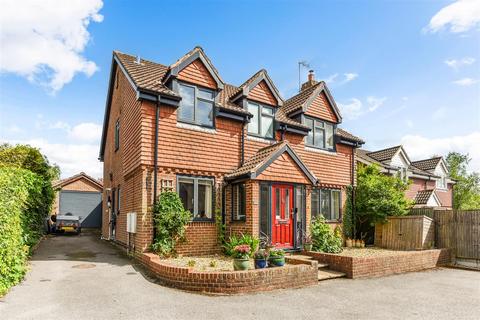 Slindon Close, Clanfield 4 bed detached house for sale