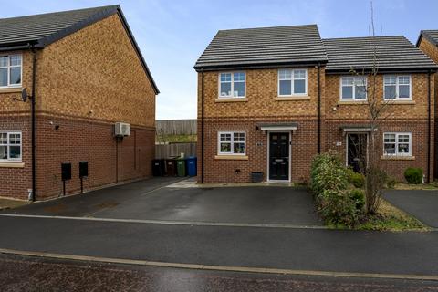 Stothert Street, Manchester M46 3 bed semi