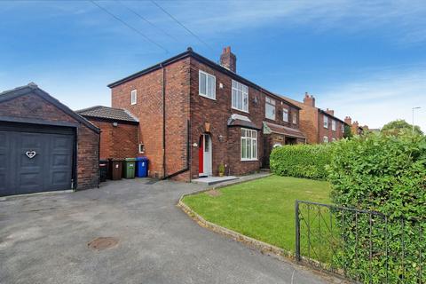 Sale Lane, Manchester M29 3 bed semi