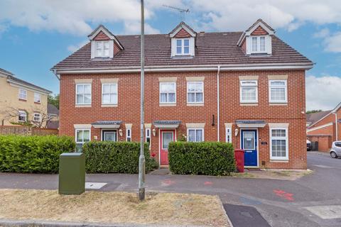 Hurworth Avenue, Langley SL3 3 bed townhouse for sale