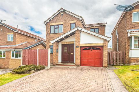 Farnaby Gardens, High Green, Sheffield 4 bed detached house for sale