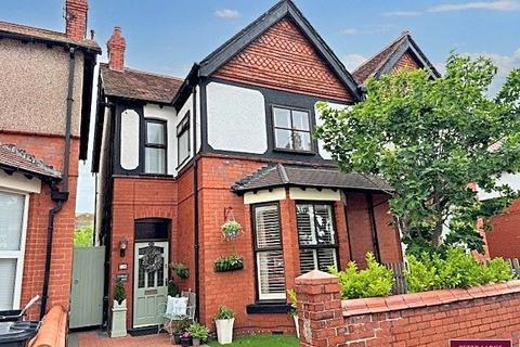 10 Gorphwysfa Avenue, Prestatyn LL19 7SL 3 bed semi