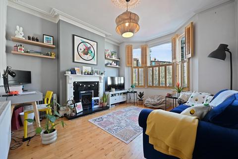 Irving Road, London W14 1 bed flat for sale