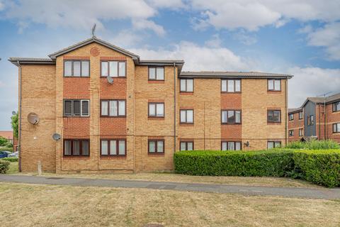 Acworth Close, London 2 bed flat for sale