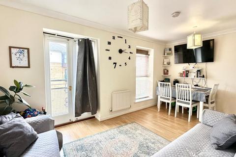 Chatsworth House, Wesley Avenue... 2 bed apartment for sale