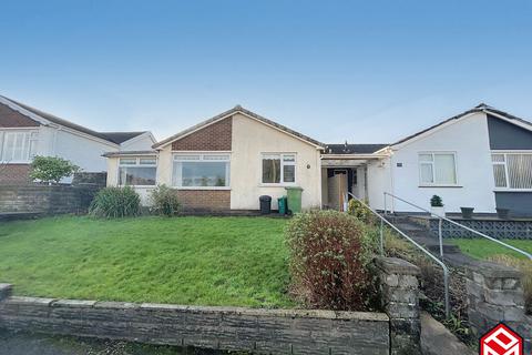 Fairview Close, Pontyclun, Mid... 4 bed semi