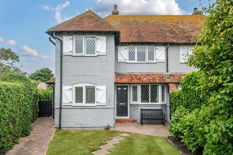 Oakfield Avenue, East Wittering, PO20 2 bed semi