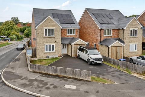 Pear Tree Close, Swindon SN5 4 bed detached house for sale
