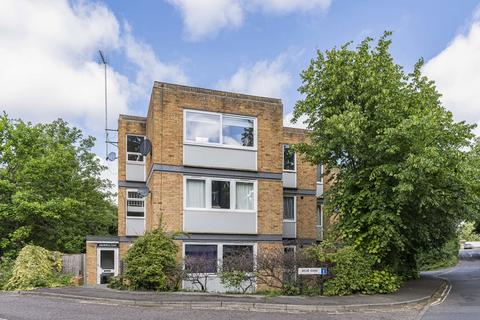 Gipsy Lane, London, SW15 2 bed apartment for sale