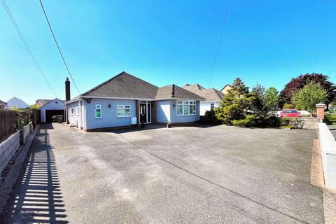 4 bedroom detached bungalow for sale