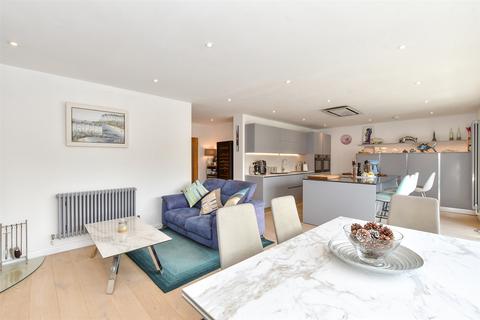 Vinnetrow Road, Chichester, West Sussex 5 bed detached house for sale