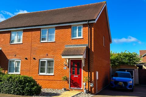 Red Admiral Way, Attleborough... 3 bed semi
