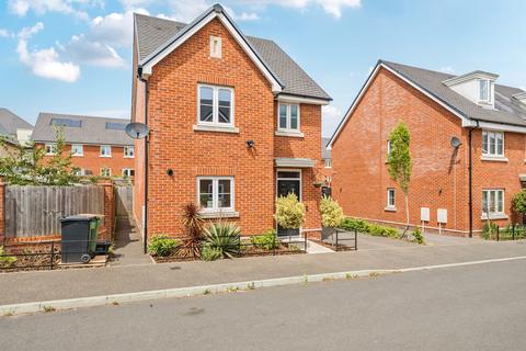 Moreno Way, Eastleigh, Hampshire, SO50 3 bed detached house for sale