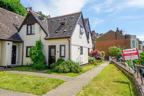 St Andrews Villas, Stonefield Road... 2 bed terraced house for sale