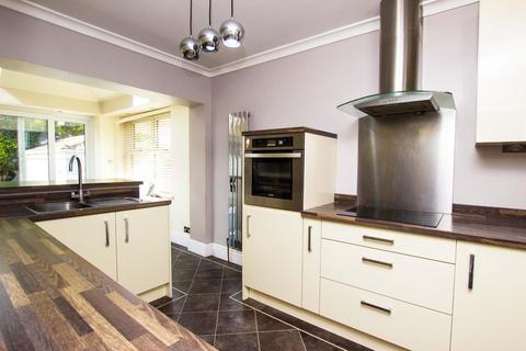 Hollowhead Lane, Wilpshire 4 bed semi