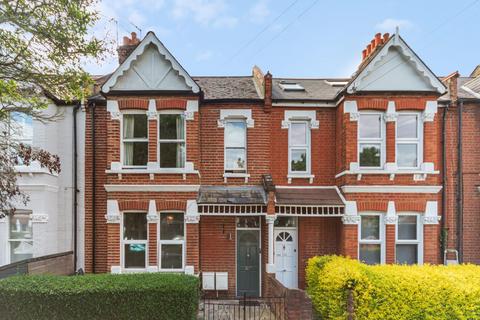 St. Albans Avenue, London 2 bed flat for sale