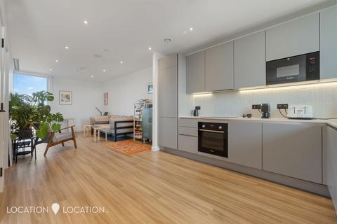 Stamford Road, Park North Apartments... 1 bed flat for sale