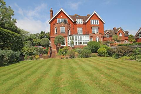 Gaudick Road, Eastbourne, BN20 7LW 2 bed flat for sale