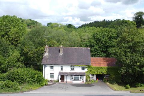 Cwm Golau, Cyfronydd, Welshpool... 4 bed detached house for sale