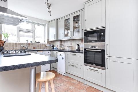Mortlake High Street, Mortlake... 3 bed flat for sale