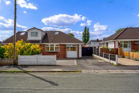 3 bedroom semi-detached bungalow for sale