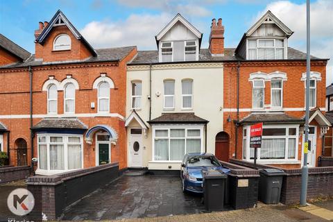 Willows Crescent, Birmingham B12 4 bed terraced house for sale