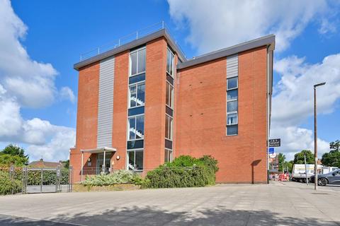 Green View Court, Watford, Abbots... 2 bed flat for sale