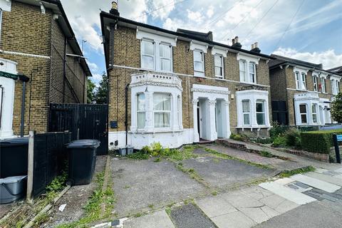 Ringstead Road, London, SE6 2 bed maisonette for sale