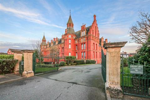 Promenade, Southport PR9 2 bed apartment for sale