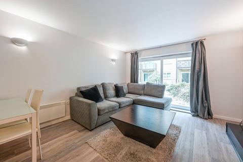Western Gateway, Docklands, London, E16 2 bed flat for sale