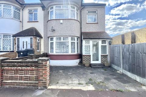 Cornwall Close, Barking IG11 3 bed house for sale