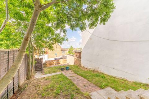 Mersham Road, Thornton Heath, CR7 1 bed maisonette for sale