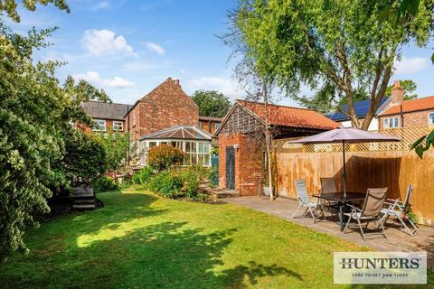 Rythergate, Cawood 3 bed detached house for sale