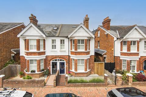 Stephens Road, Tunbridge Wells 4 bed semi
