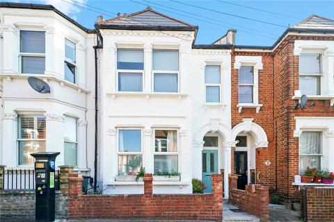 Cathles Road, Clapham South, London 3 bed flat for sale