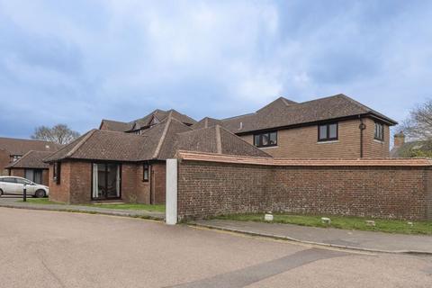 Stonegate Way, Heathfield 2 bed apartment for sale