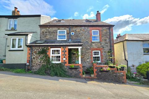Chapel Row, Liskeard PL14 4 bed cottage for sale