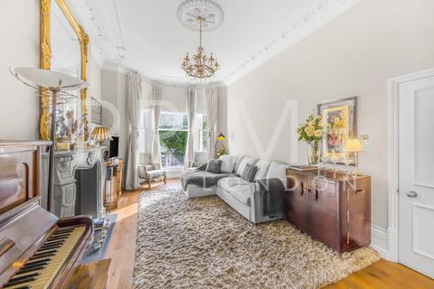 108 Holland Road, Holland Park W14 1 bed apartment for sale