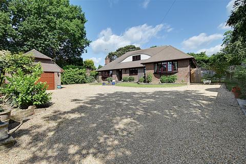 4 bedroom detached bungalow for sale