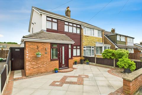 Bideford Avenue, Sutton Leach, St... 3 bed semi