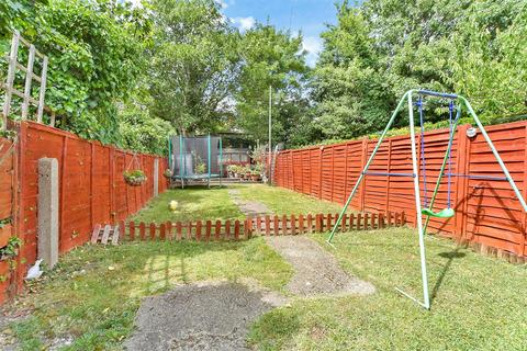 Weston Road, Rochester ME2 3 bed terraced house for sale
