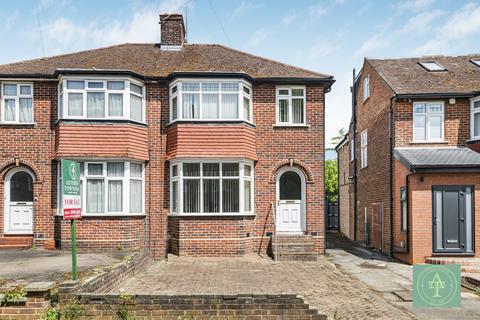 Fountains Crescent, London, N14 3 bed semi