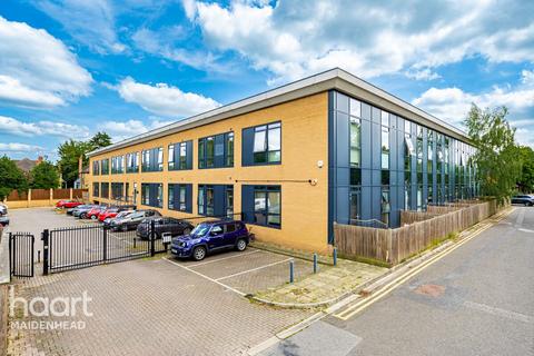 Clivemont Road, Maidenhead 1 bed apartment for sale