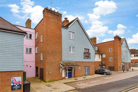 Turnpike House, Horsham RH13 2 bed apartment for sale