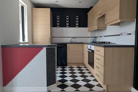 Conqueror Drive, Gillingham, Kent 2 bed flat for sale