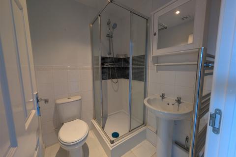 Conqueror Drive, Gillingham, Kent 2 bed flat for sale