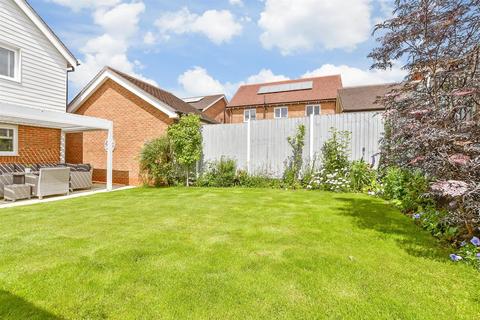 Hay Meadow, Maidstone ME17 4 bed detached house for sale