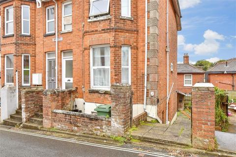 19 Spring Gardens, Shanklin PO37 1 bed ground floor flat for sale
