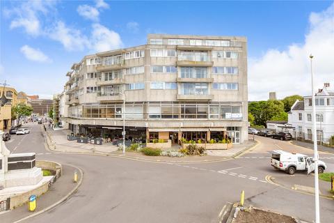 West Terrace, Folkestone, Kent 2 bed flat for sale