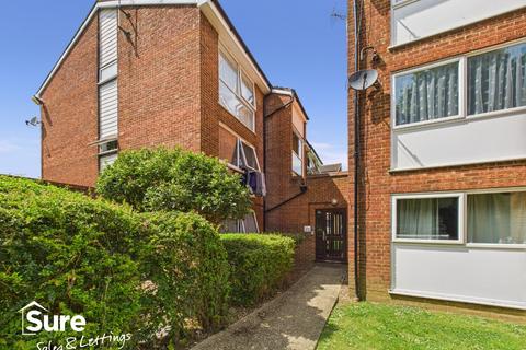 Nightingale Walk, Hemel Hempstead... 1 bed flat for sale
